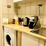 Lägenhet 4 Bed Luxury Near Colosseum *