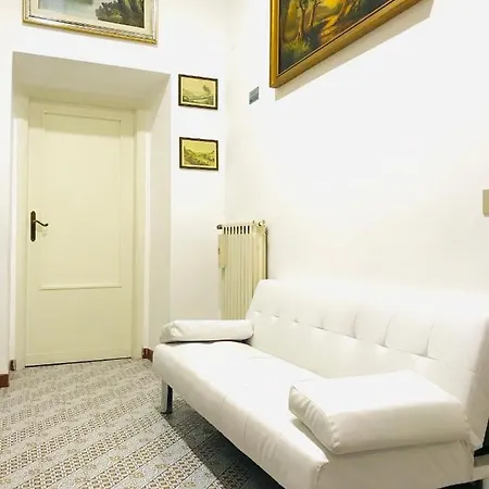 4 Bed Luxury Near Colosseum Appartement