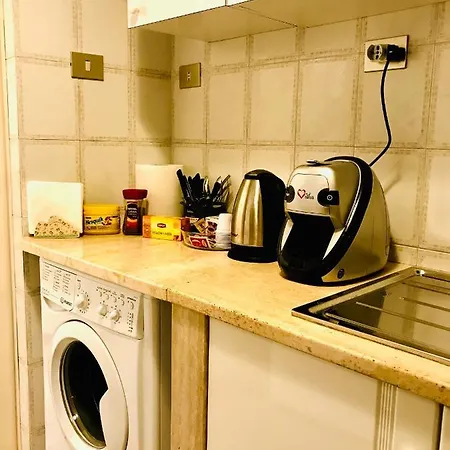 4 Bed Luxury Near Colosseum