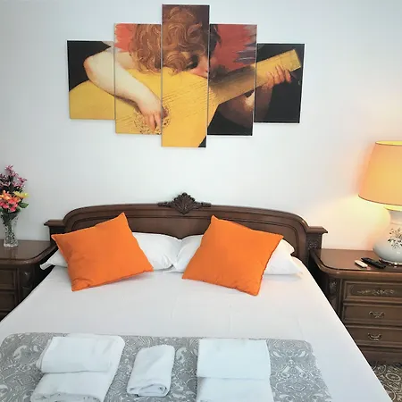 4 Bed Luxury Near Colosseum Appartement Rome