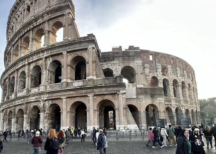 4 Bed Luxury Near Colosseum *