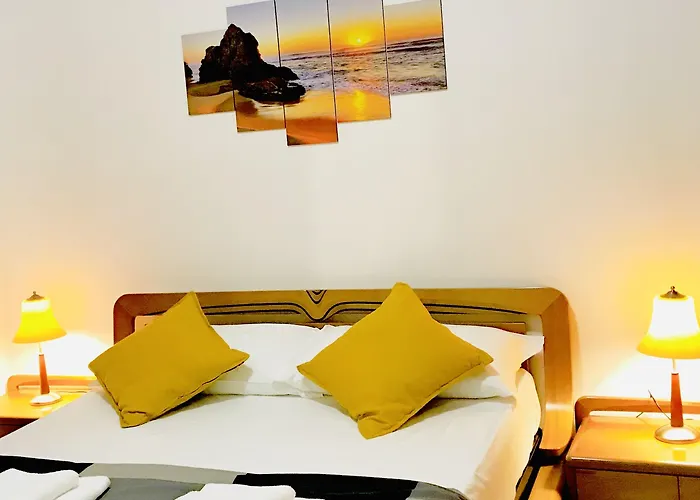 4 Bed Luxury Near Colosseum *