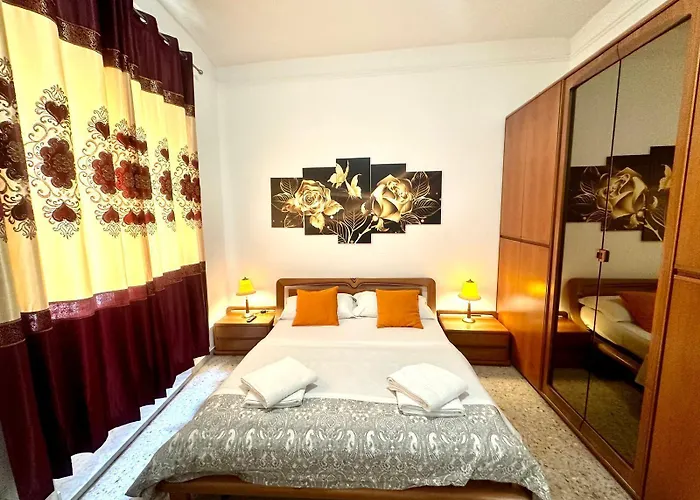 4 Bed Luxury Near Colosseum Appartement Rome