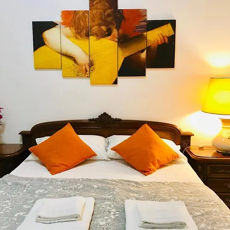 Apartment 4 Bed Luxury Near Colosseum